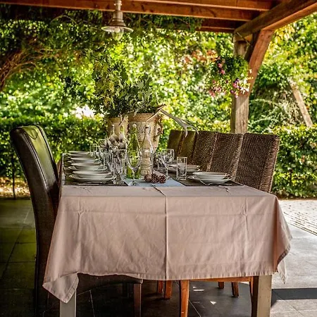 Gasthoeve-de-drie-eiken Bed & Breakfast