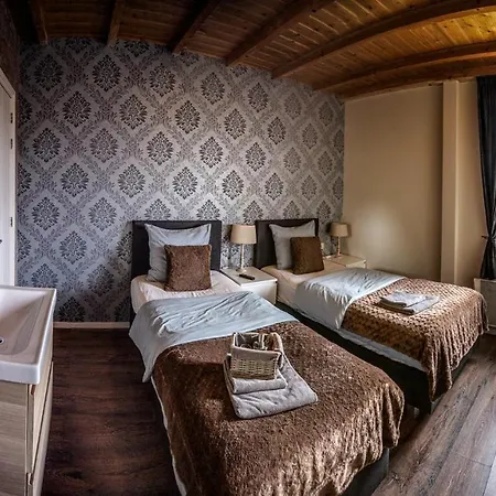 Gasthoeve-de-drie-eiken 3* Oploo